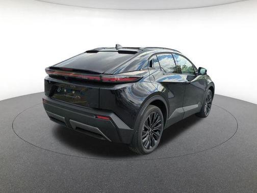 Midnight Black 2026 Toyota C-HR XSE