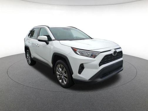 2019 Toyota RAV4 XLE Premium