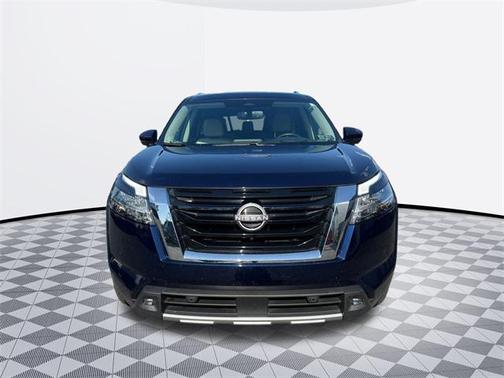 2022 Nissan Pathfinder Platinum 4WD