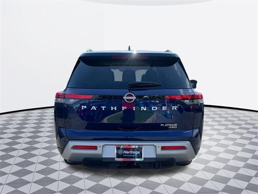 2022 Nissan Pathfinder Platinum 4WD