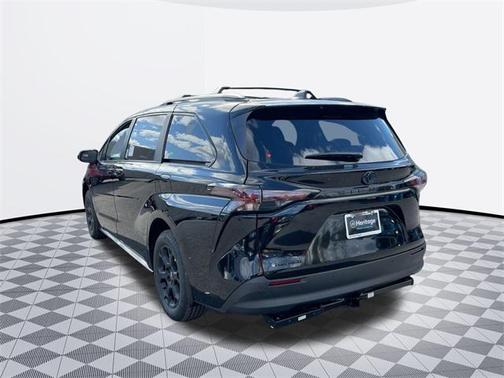 2025 Toyota Sienna Woodland Edition
