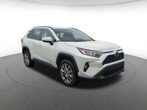 Blizzard Pearl 2021 Toyota RAV4 XLE Premium