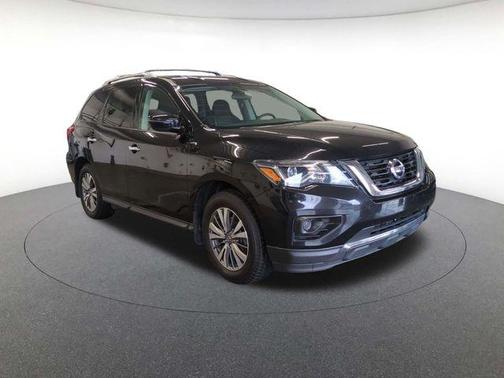 Magnetic Black Pearl 2020 Nissan Pathfinder S 4WD