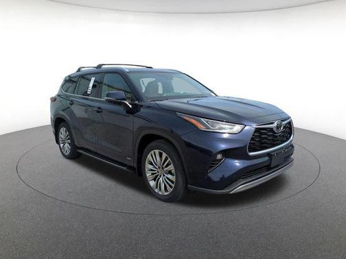 Blueprint 2026 Toyota Highlander Hybrid Platinum
