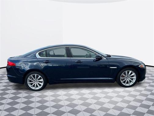 2012 Jaguar XF R