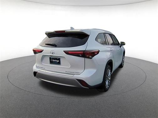 2026 Toyota Highlander Platinum