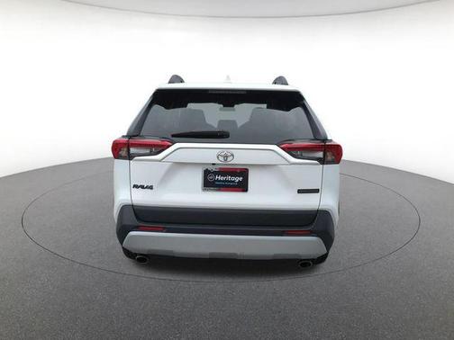Ice 2024 Toyota RAV4 Adventure