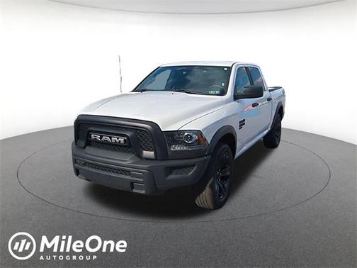 2024 RAM 1500 Classic Warlock Crew Cab 4x4 5'7' Box