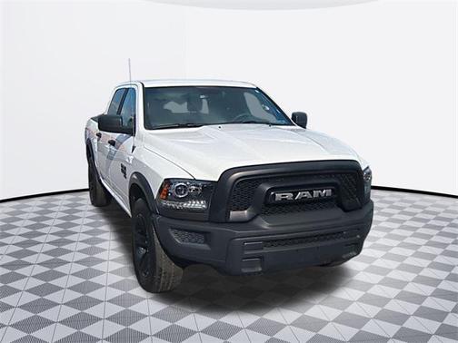 2024 RAM 1500 Classic Warlock Crew Cab 4x4 5'7' Box