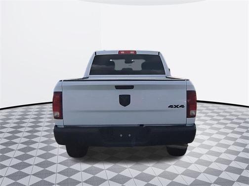 2024 RAM 1500 Classic Warlock Crew Cab 4x4 5'7' Box