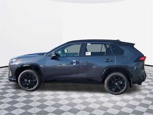 2025 Toyota RAV4 Hybrid SE