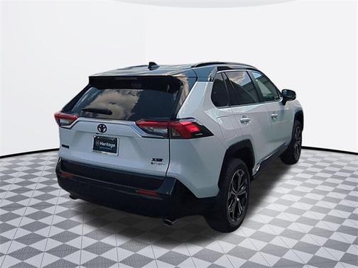 2025 Toyota RAV4 Hybrid SE