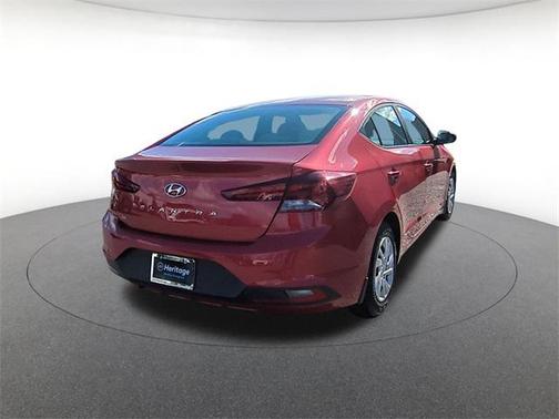 2019 Hyundai ELANTRA SE