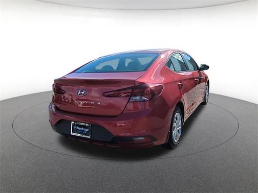 2019 Hyundai ELANTRA SE