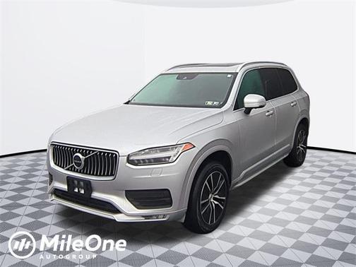 2020 Volvo XC90 T6 Momentum