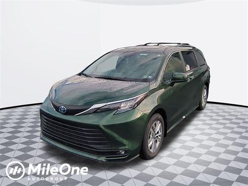 2025 Toyota Sienna XLE 7 Passenger