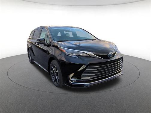 2025 Toyota Sienna Platinum