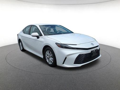 Ice 2025 Toyota Camry LE
