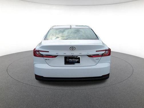 Ice 2025 Toyota Camry LE