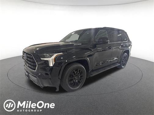 2024 Toyota Sequoia SR5