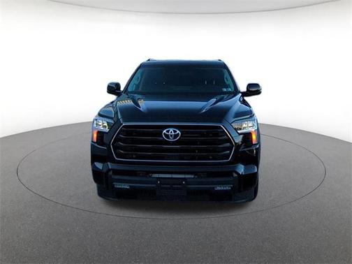 2024 Toyota Sequoia SR5