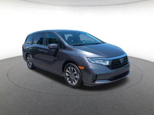 Crystal Black Pearl 2024 Honda Odyssey EX-L
