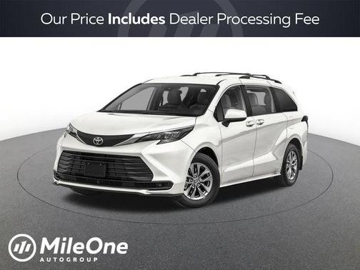 Ice 2026 Toyota Sienna LE