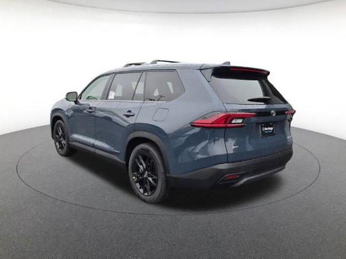Cloud 2026 Toyota Grand Highlander Platinum