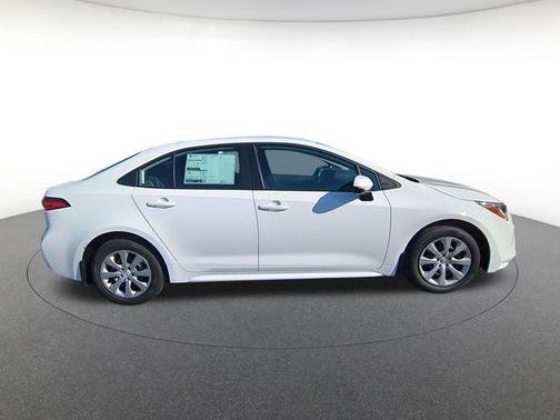 Ice 2026 Toyota Corolla LE