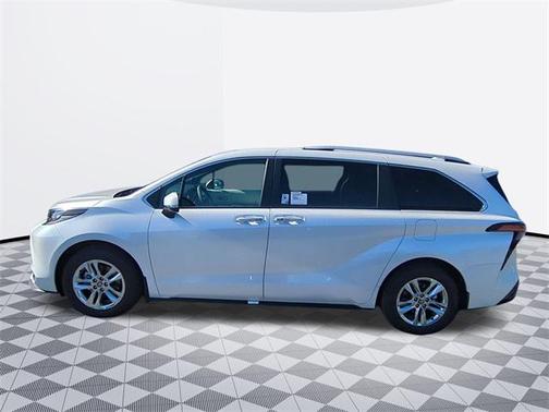 2025 Toyota Sienna Limited 7-Passenger