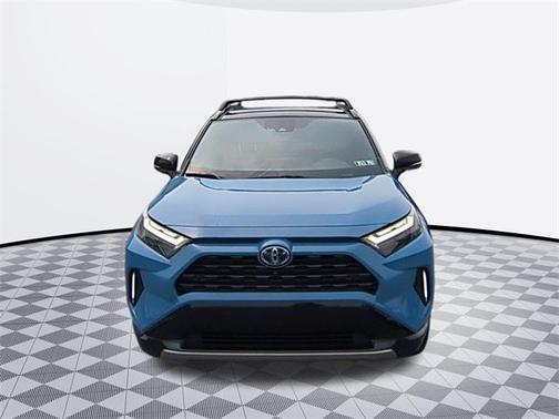 2022 Toyota RAV4 Hybrid SE