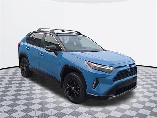 2022 Toyota RAV4 Hybrid SE