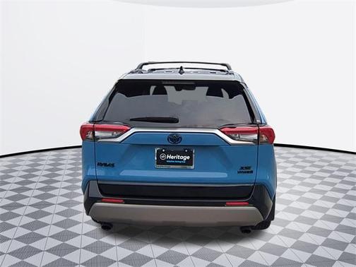 2022 Toyota RAV4 Hybrid SE