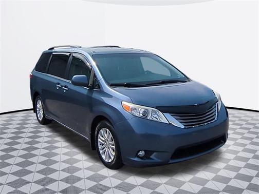 2015 Toyota Sienna XLE
