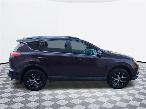2018 Toyota RAV4 SE
