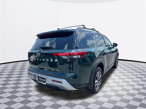 2024 Nissan Pathfinder SL 4WD