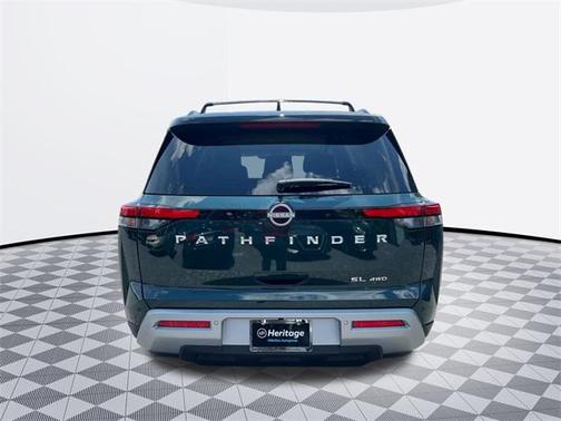 2024 Nissan Pathfinder SL 4WD