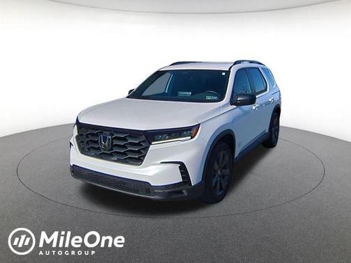 Platinum White Pearl 2025 Honda Pilot Sport