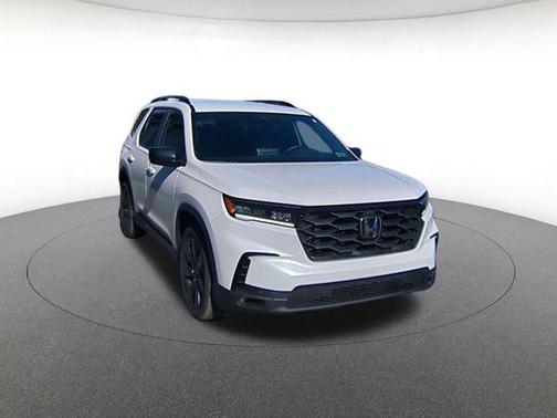 Platinum White Pearl 2025 Honda Pilot Sport