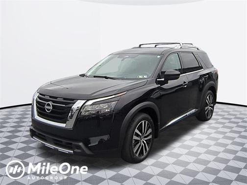 2025 Nissan Pathfinder Platinum 4WD