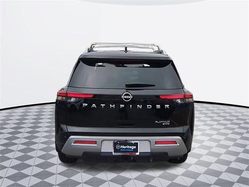 2025 Nissan Pathfinder Platinum 4WD