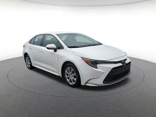 Ice 2024 Toyota Corolla LE