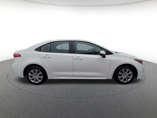Ice 2024 Toyota Corolla LE