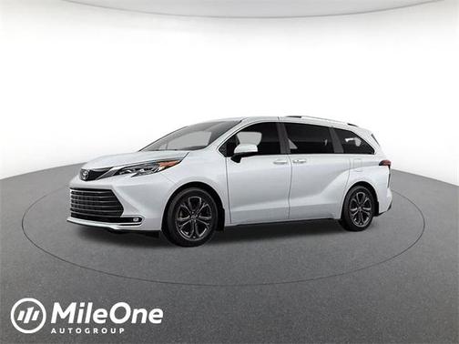 2026 Toyota Sienna Platinum