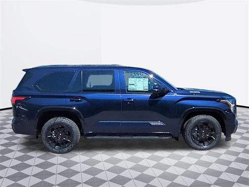 2025 Toyota Sequoia Platinum