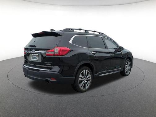 Crystal Black Silica 2022 Subaru Ascent Touring 7-Passenger