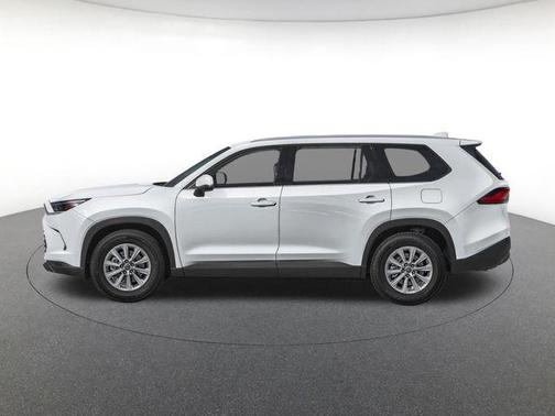 Pearl 2026 Toyota Grand Highlander XLE