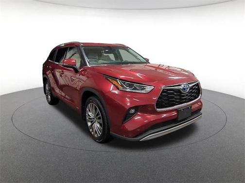 2021 Toyota Highlander Hybrid Platinum