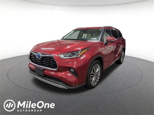 2021 Toyota Highlander Hybrid Platinum