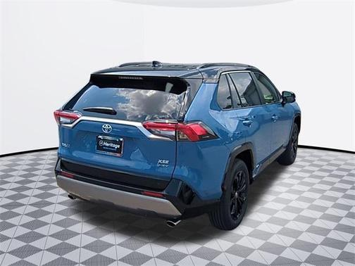 2025 Toyota RAV4 Hybrid SE